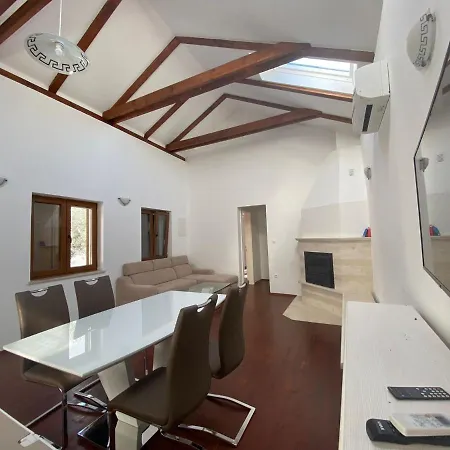 Apartment Lucich