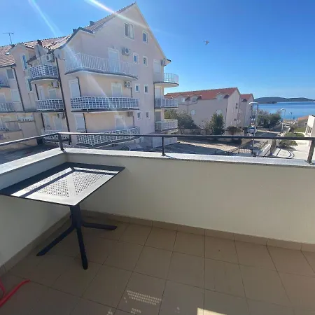Lucich Apartment *